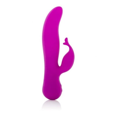 California Exotic Poderoso vibrador estilo Rabbit de la línea de Vanity. Potente vibrador para estimulación del punto G, las paredes vaginales y una graciosa lengua que estimula el clítoris.<br/><br/> La carga está completa en 3 horas. Co