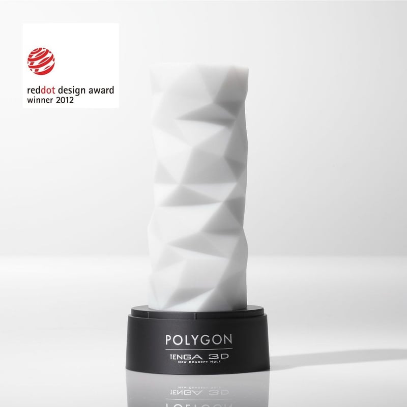Tenga tiene una superficie deslizante, su diseño con varios triángulos que provocan una constricción firme y con sensación de ajuste. 3D Polygon
